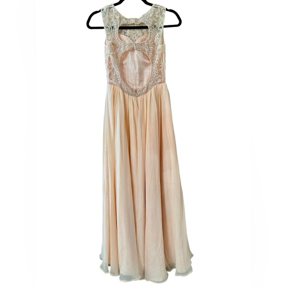 Cinderella Divine Full Length Prom/Formal Dress - Picture 4 of 5